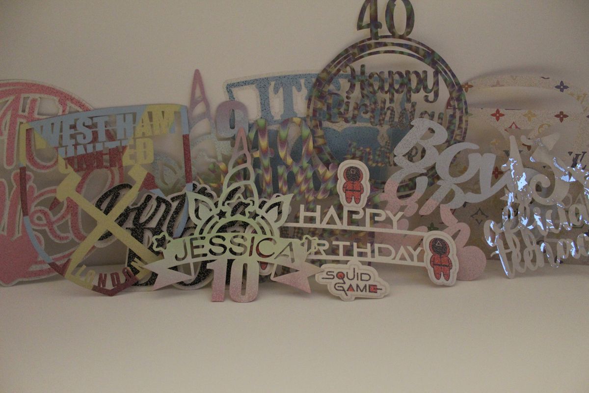 create-your-own-personalised-edible-cake-toppers-and-cupcake-toppers